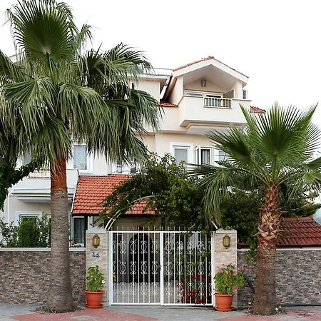 Hotel apartamentowy Ozalp C 2*
